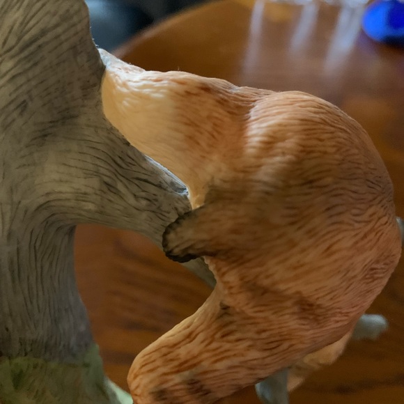 CAPTIVATED 1985 Franklin Mint Fine Porcelain Bobcat W/Butterfly Figurine Vintage - Picture 8 of 9